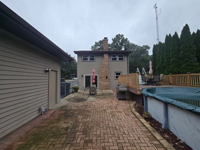 1905 N Hilltop Avenue, Zion, IL 60099