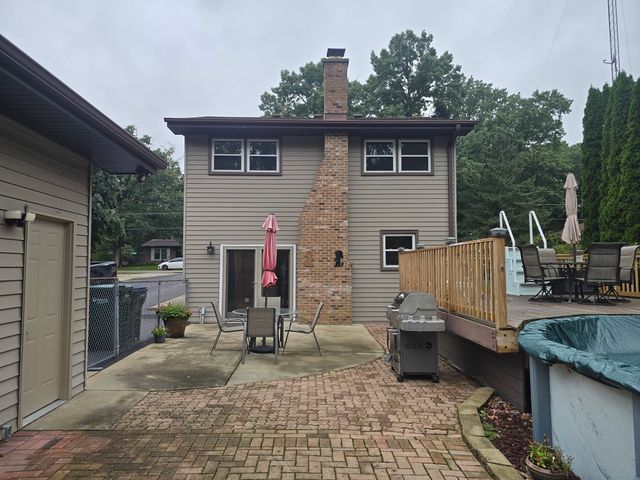 1905 N Hilltop Avenue, Zion, IL 60099
