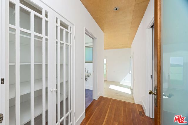 714 Kensington Road, Santa Monica, CA 90405