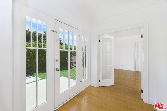 714 Kensington Road, Santa Monica, CA 90405