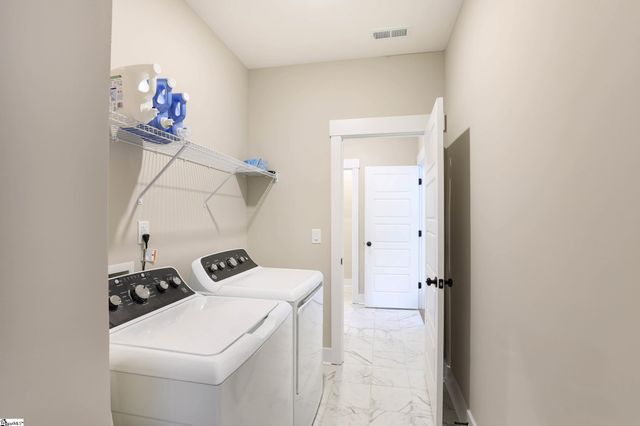 317 Breakwater Lane, Seneca, SC 29678