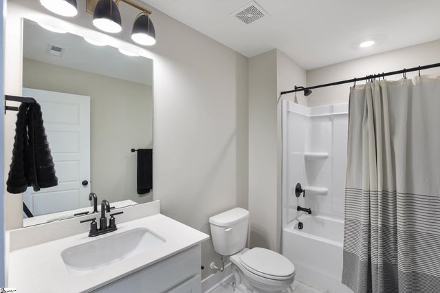 317 Breakwater Lane, Seneca, SC 29678
