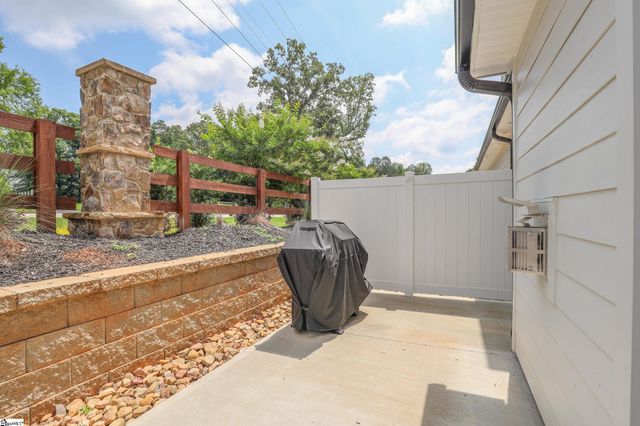 317 Breakwater Lane, Seneca, SC 29678