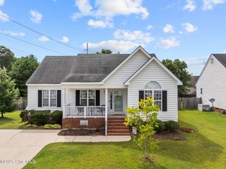 745 Fox Chase Lane, Winterville, NC 28590