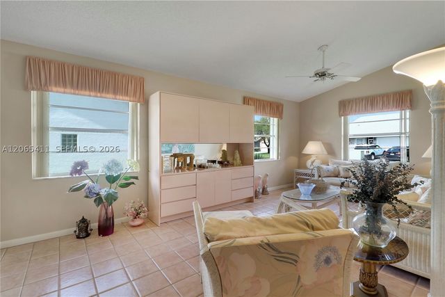 5275 Tiffany Anne Cir, West Palm Beach, FL 33417