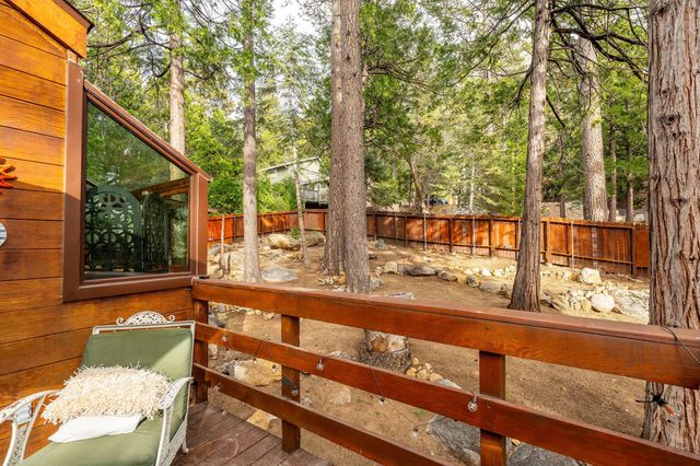 24680 Fern Valley Road, Idyllwild, CA 92549