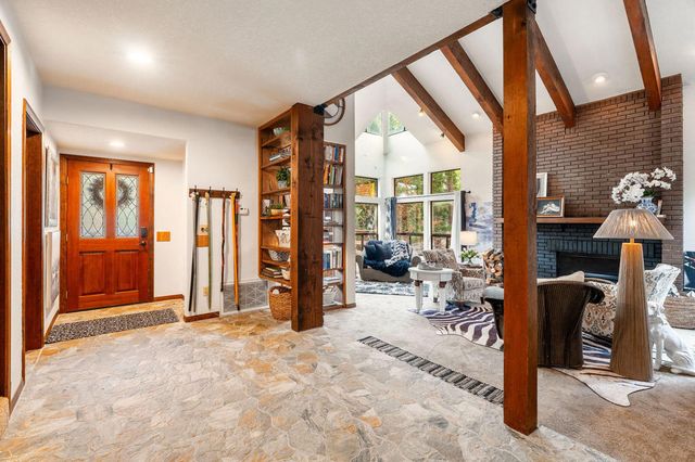 24680 Fern Valley Road, Idyllwild, CA 92549