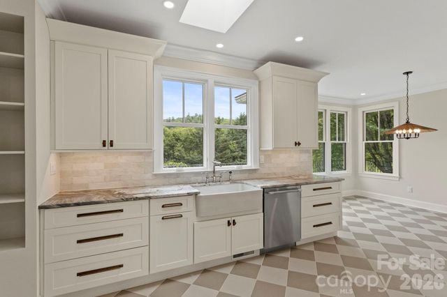 301 Winding Meadows Drive, Flat Rock, NC 28731