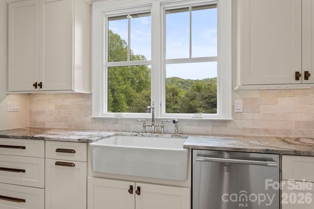 301 Winding Meadows Drive, Flat Rock, NC 28731