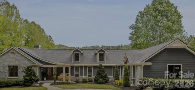 301 Winding Meadows Drive, Flat Rock, NC 28731