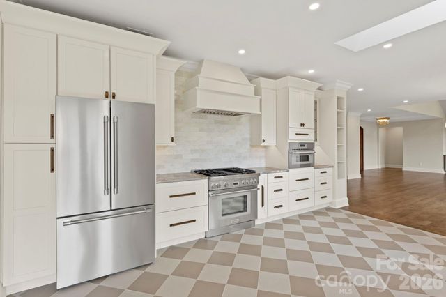 301 Winding Meadows Drive, Flat Rock, NC 28731