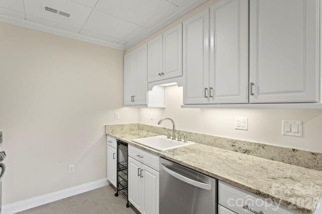 301 Winding Meadows Drive, Flat Rock, NC 28731