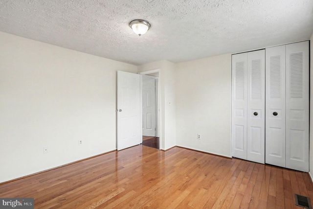 1101 WINTROL CT, Herndon, VA 20170