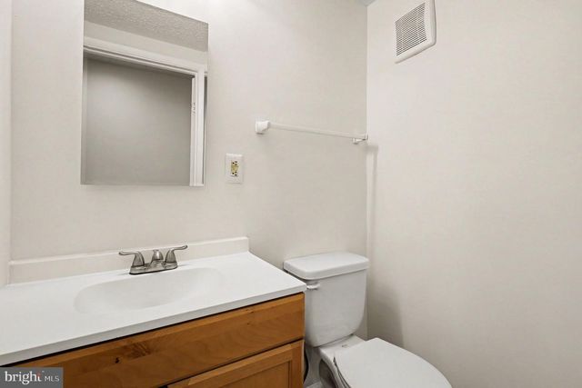 1101 WINTROL CT, Herndon, VA 20170