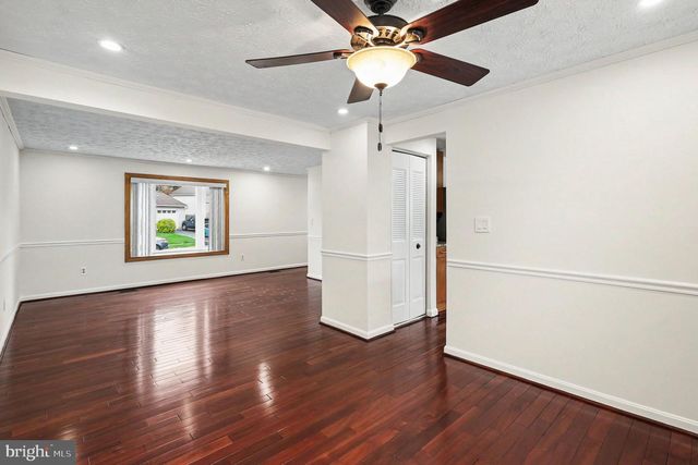 1101 WINTROL CT, Herndon, VA 20170