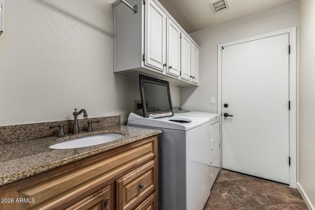 10709 E CHAMPAGNE Drive, Sun Lakes, AZ 85248