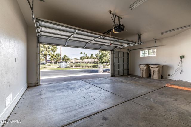 10709 E CHAMPAGNE Drive, Sun Lakes, AZ 85248