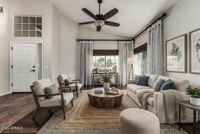 10709 E CHAMPAGNE Drive, Sun Lakes, AZ 85248