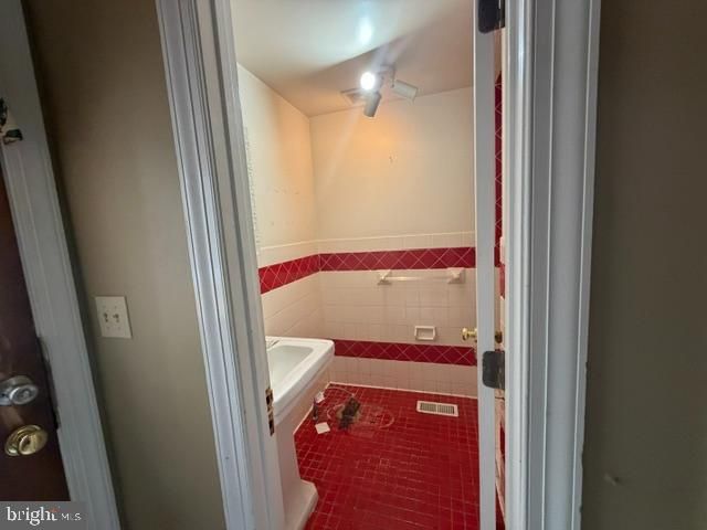 18121 QUEEN ANNE RD, Upper Marlboro, MD 20774