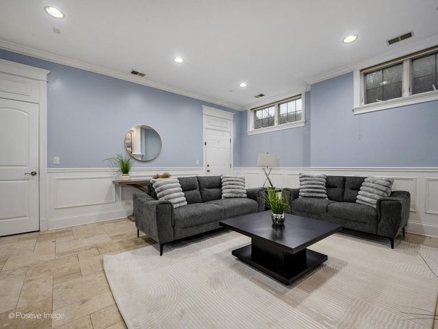 5058 N Kimball Avenue G, Chicago, IL 60625