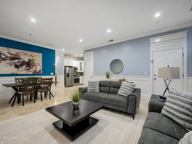 5058 N Kimball Avenue G, Chicago, IL 60625