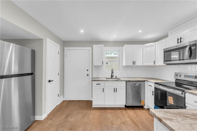 797 Babbitt Road 15, Euclid, OH 44123