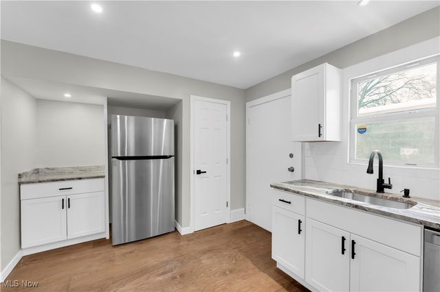 797 Babbitt Road 15, Euclid, OH 44123