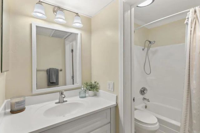 5710 Baltimore Drive 430, La Mesa, CA 91942
