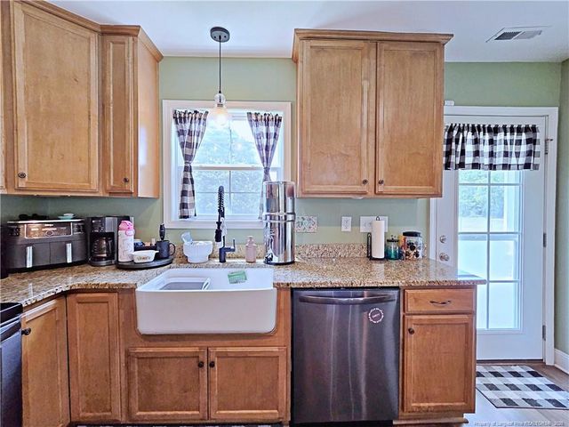 530 Browning Drive, Saint Pauls, NC 28384