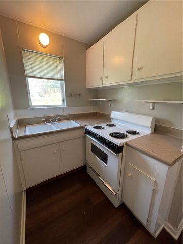 3304 Red River ST 102, Austin, TX 78705