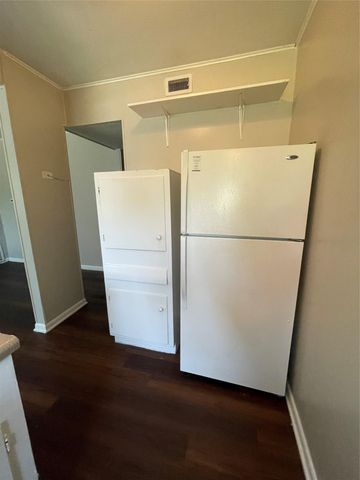 3304 Red River ST 102, Austin, TX 78705