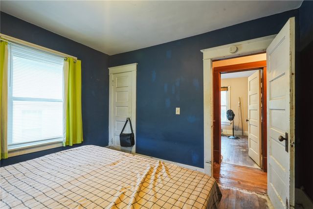 1810 Park Ave SE, Cedar Rapids, IA 52403