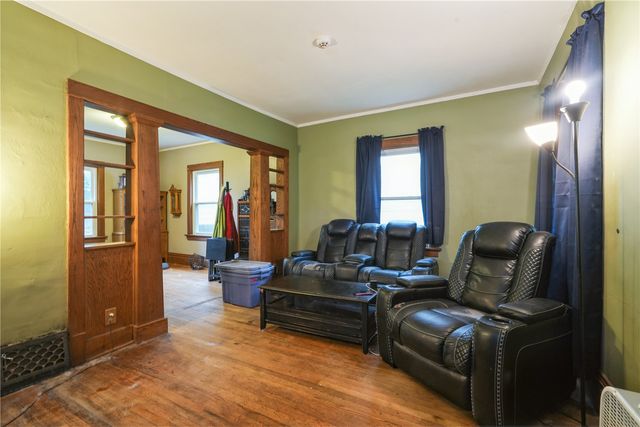 1810 Park Ave SE, Cedar Rapids, IA 52403