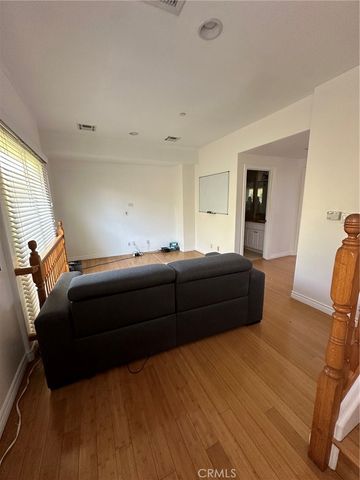 270 E Glenarm, Pasadena, CA 91106