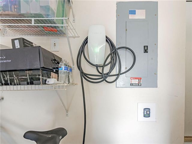 10910 Chatburn Way, Johns Creek, GA 30097