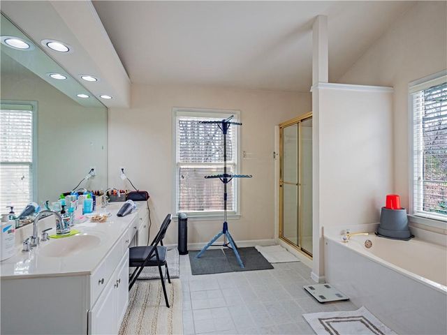 10910 Chatburn Way, Johns Creek, GA 30097