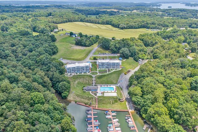 276 Bluewater DR, Moneta, VA 24121