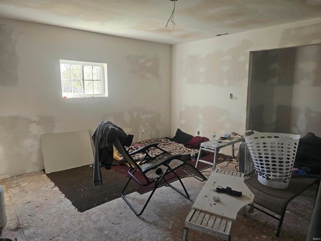 751 N Falvey Street, Winamac, IN 46996