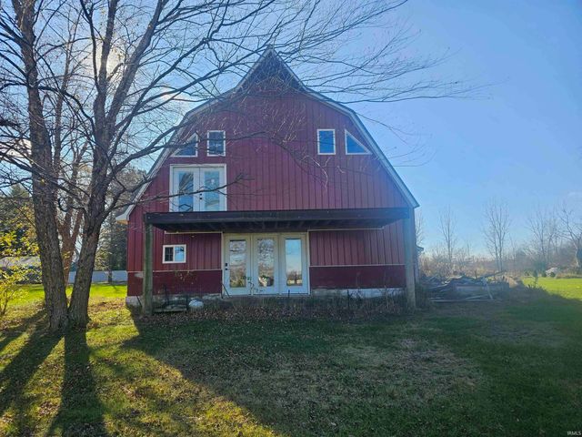 751 N Falvey Street, Winamac, IN 46996