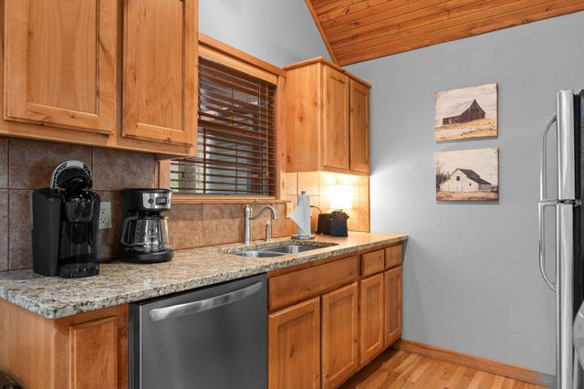 41 Stepping Stone Way 55, Branson West, MO 65737