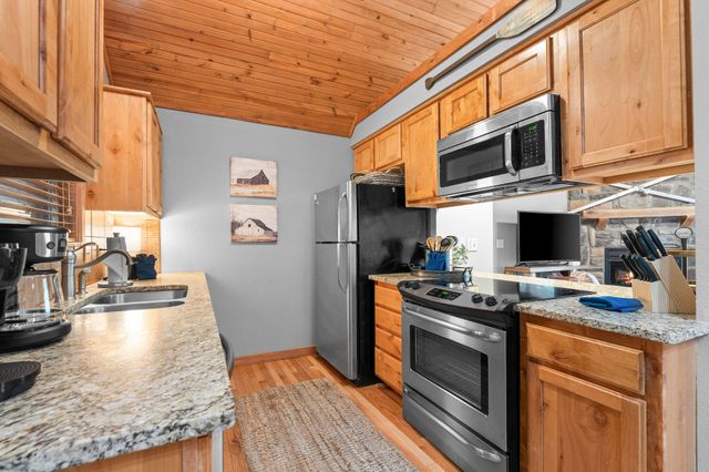 41 Stepping Stone Way 55, Branson West, MO 65737
