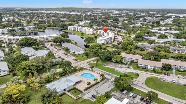 2109 Oakridge V 2109, Deerfield Beach, FL 33442