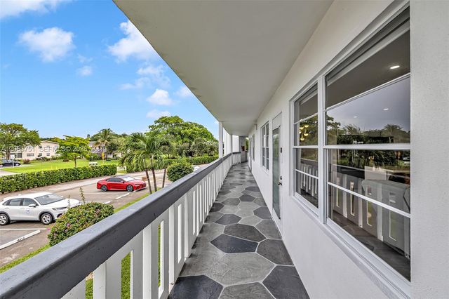 2109 Oakridge V 2109, Deerfield Beach, FL 33442