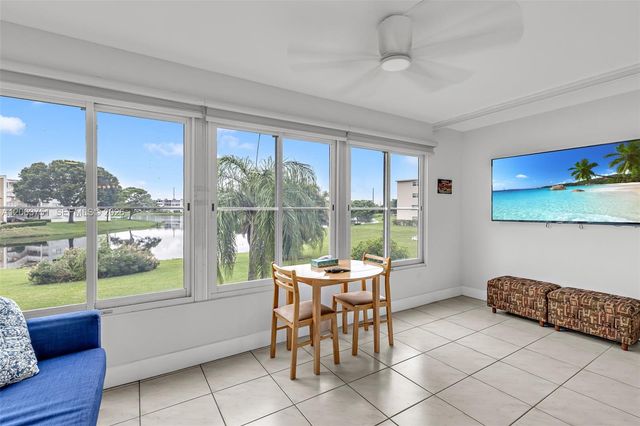 2109 Oakridge V 2109, Deerfield Beach, FL 33442