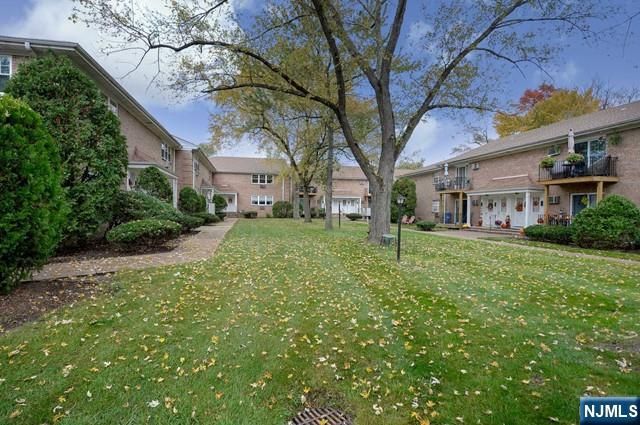 636 Godwin Avenue 25A, Midland Park, NJ 07432
