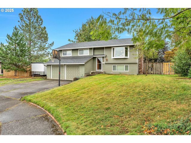 2154 Se SANDY Ct, Troutdale, OR 97060