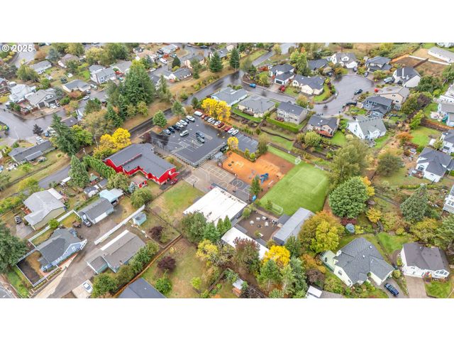 2154 Se SANDY Ct, Troutdale, OR 97060