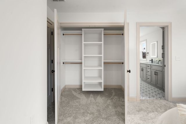 2 Lodi St A, Worcester, MA 01608