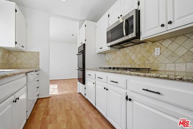 2205 S Bentley Avenue 301, Los Angeles, CA 90064