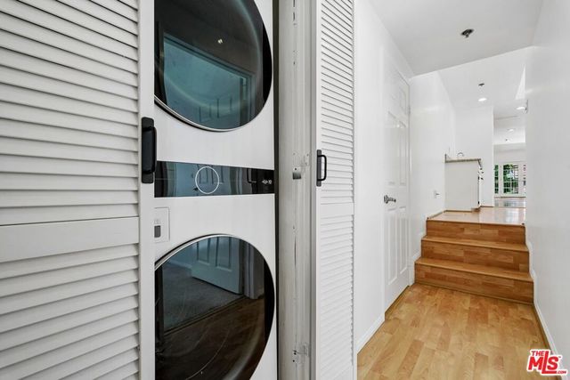 2205 S Bentley Avenue 301, Los Angeles, CA 90064